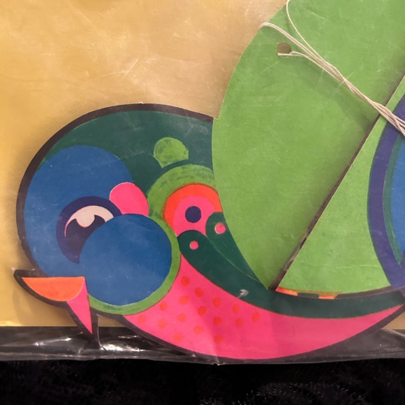 VTG Paper Honeycomb Hanging Bird decoration. Made in West Germany. Sealed. - Picture 2 of 10